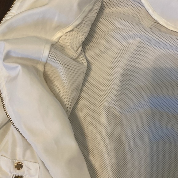 Michael Kors packable Rain Jacket - White with Gold detailing Sz L - Picture 5 of 8